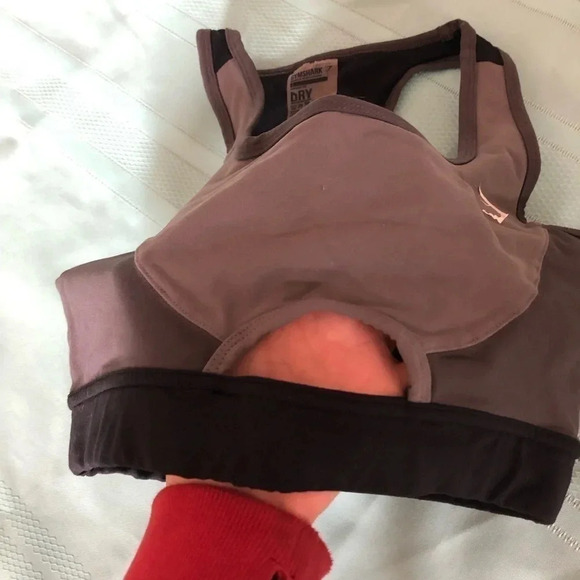Gymshark Sports Bra - Picture 6 of 8